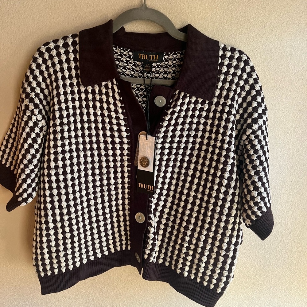 Chic Brown and Cream Women's Cardigan Sweater - Picture 2 of 4